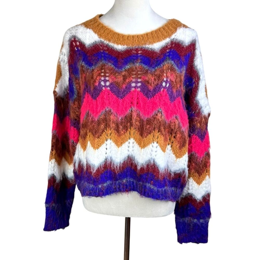 Floor NWT Womens Multicolor Wool Blend Long Sleeve Chevron Crew Neck Sweater